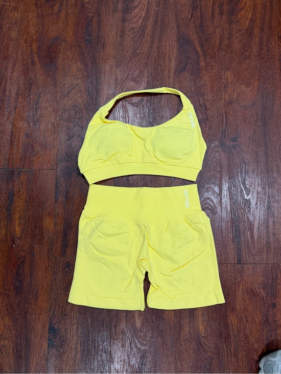 Dfyne Pants - DFYNE High-Waist Seamless Yellow Active Shorts